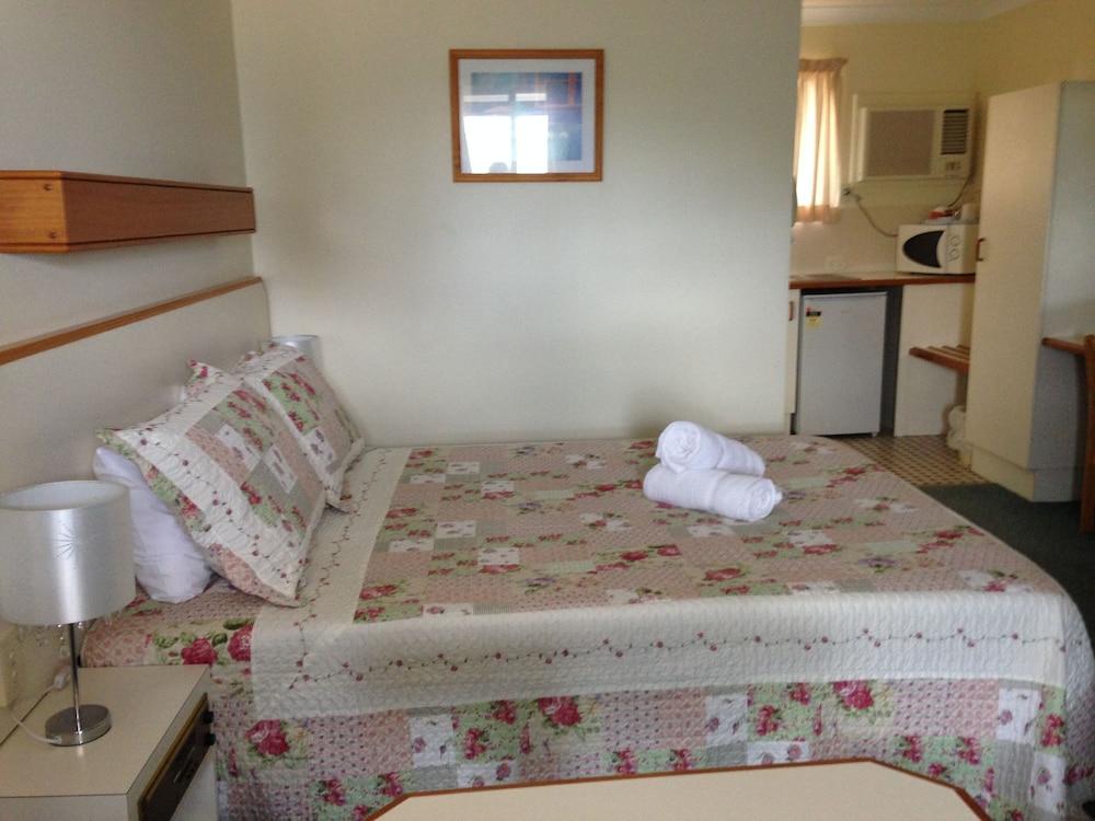 Country Rose Motel Warwick Eksteriør bilde